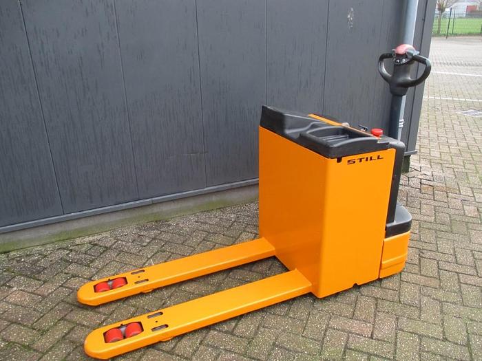 Used 2006 STILL EGU 30 - 1477