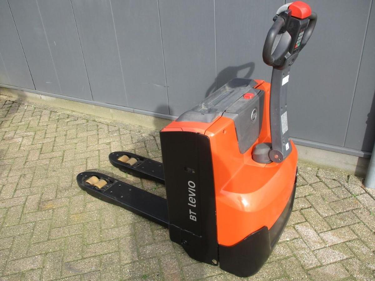 Refurbished 2019 TOYOTA LWE180 - 924