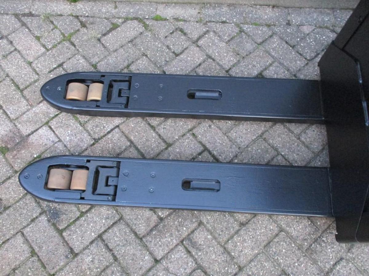 Refurbished 2018 TOYOTA LPE200