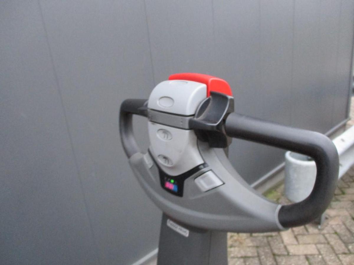 Refurbished 2020 TOYOTA LPE200 - 1552