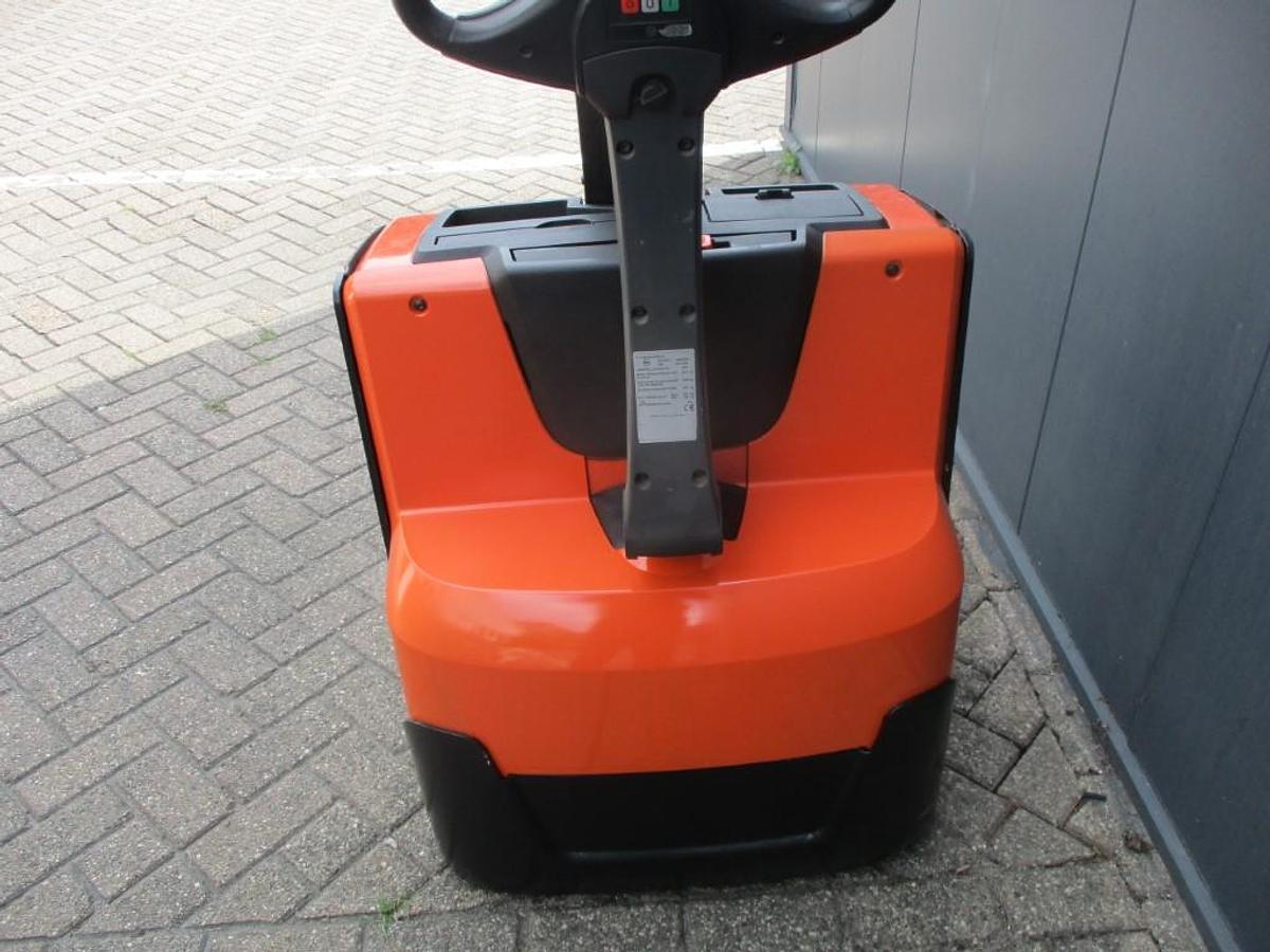 Refurbished 2015 TOYOTA BT SWE 080L - 1258
