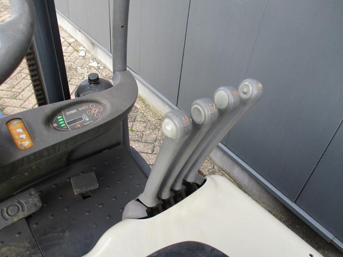 Gebruikt 2011 Crown SC4240-16 - 15497