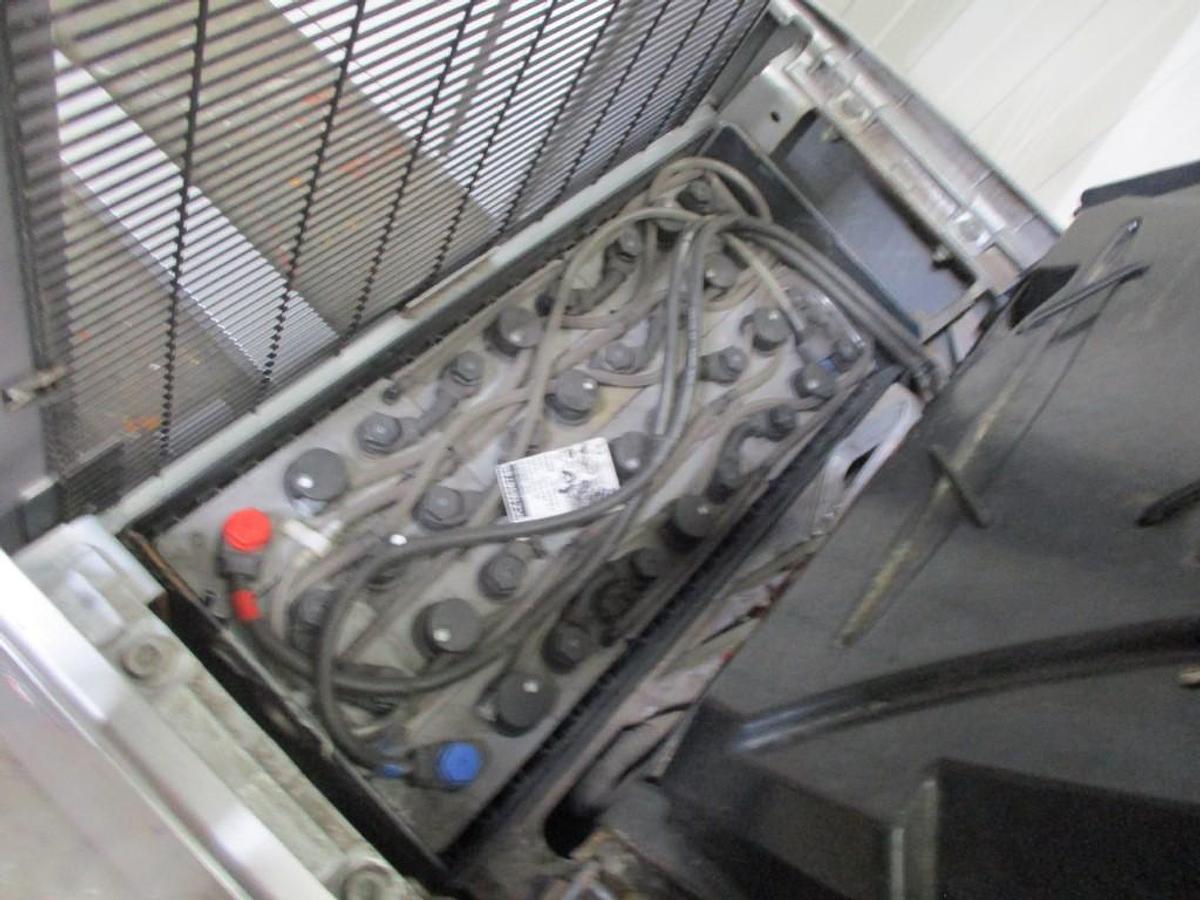 Refurbished 2020 STILL EXV14 triplex - 2438