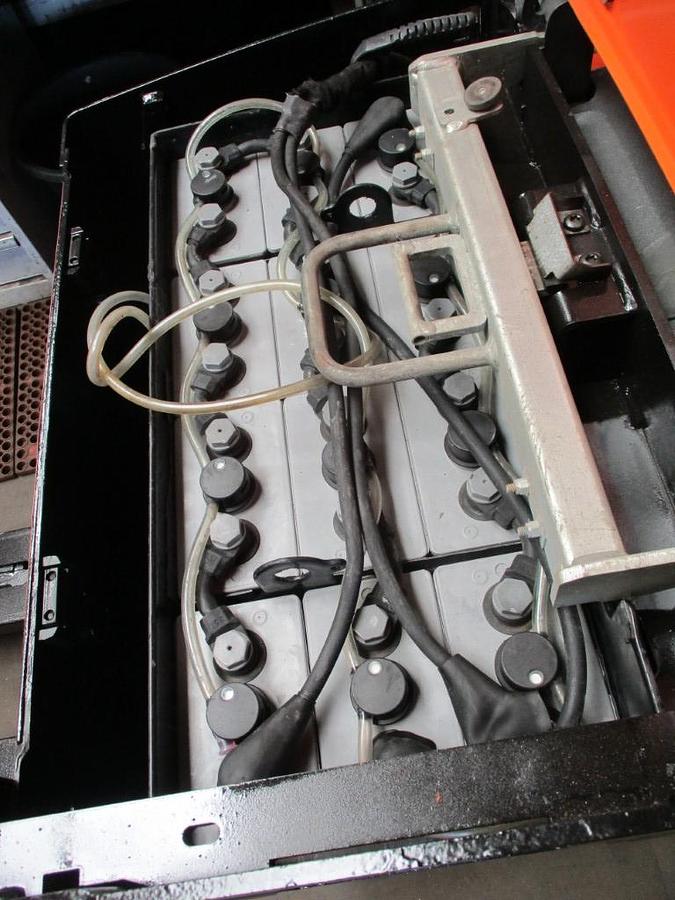 Refurbished 2016 TOYOTA BT LPE200 - 2241