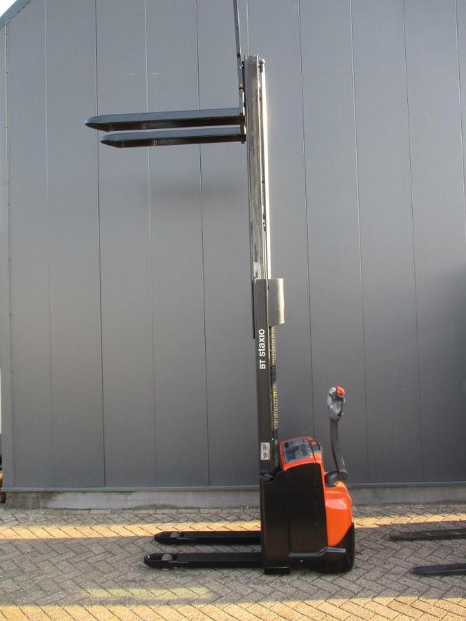 Refurbished 2012 TOYOTA BT SWE120 - 841