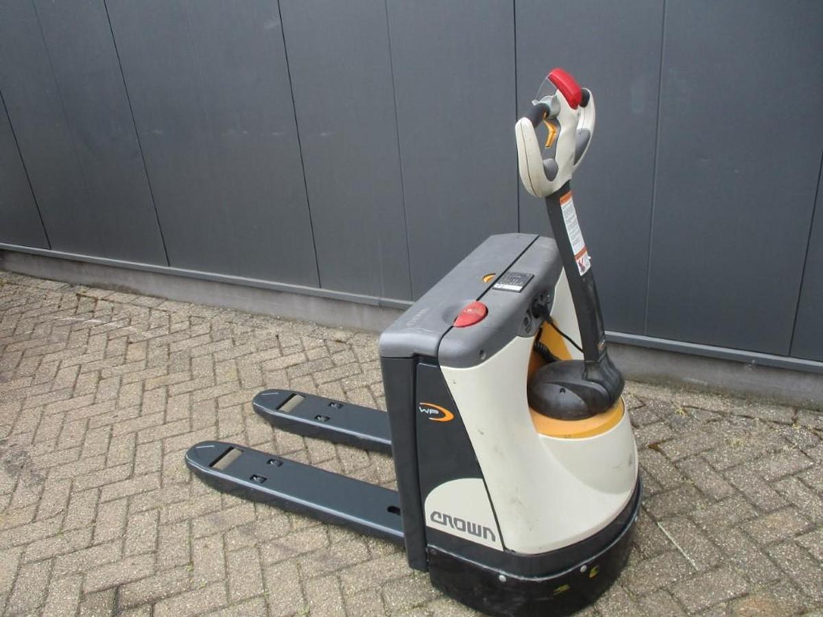 Refurbished 2015 Crown WP3015 - 26