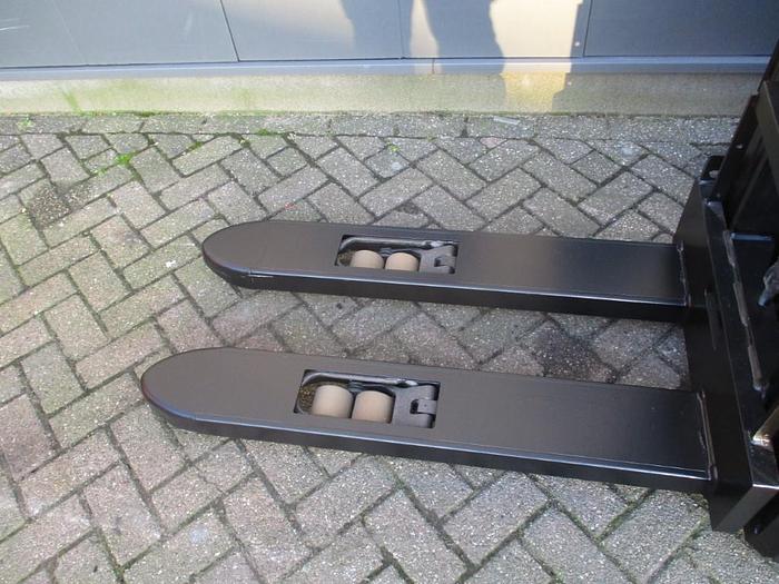 Refurbished 2017 TOYOTA SWE 160L