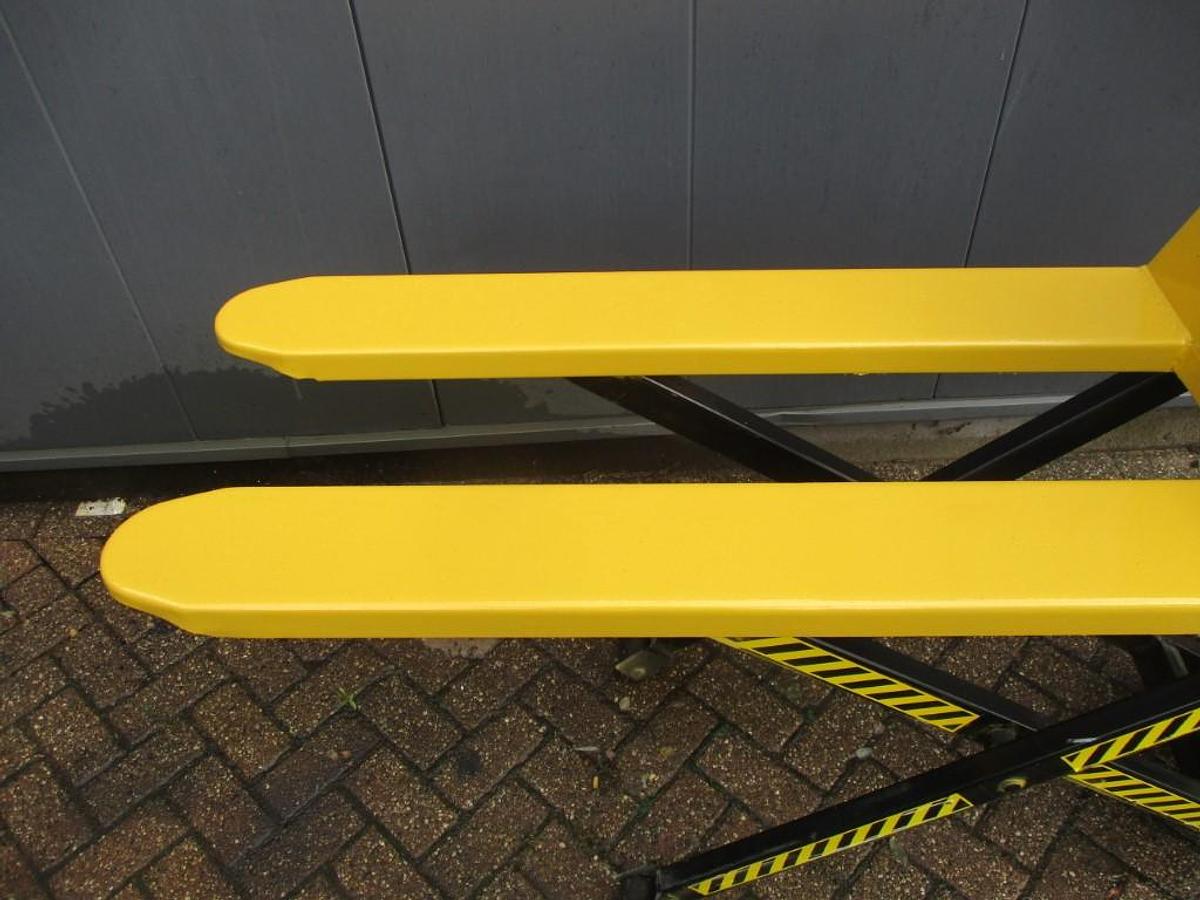 Refurbished 2022 Totallifter Scissorlift