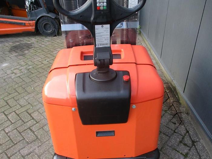 Refurbished 2010 TOYOTA SPE 160L