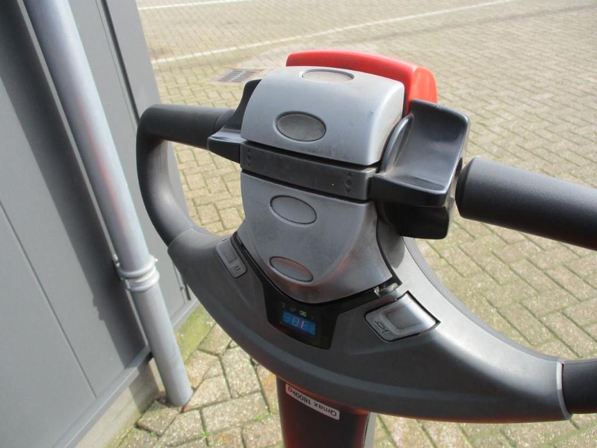 Refurbished 2019 TOYOTA LWE180 - 924