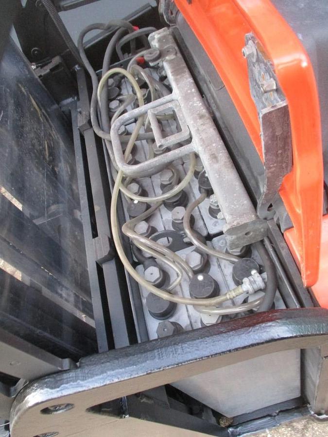 Refurbished 2017 BT SWE 140L triplex - 2554