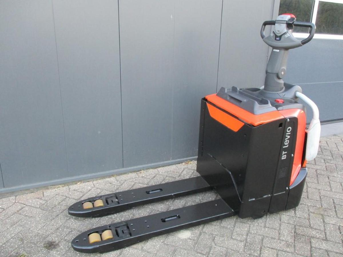 Refurbished 2018 TOYOTA LPE200 - 1987
