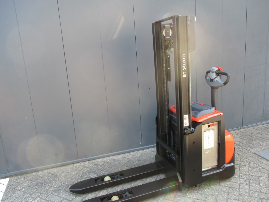 Refurbished 2023 TOYOTA SWE140L - 1199