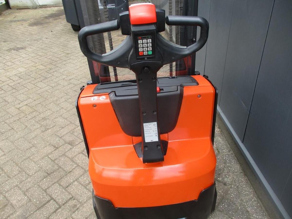 Refurbished 2018 TOYOTA SWE 120 - 1136