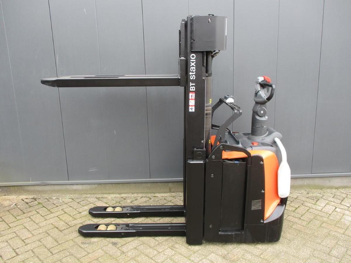 Refurbished 2019 TOYOTA SWE140L triplex - 2161