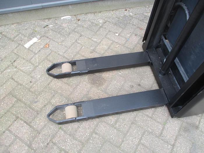 Refurbished 2011 BT SWE 100 - 1328