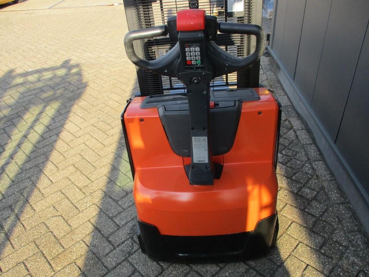 Refurbished 2012 TOYOTA BT SWE120 - 841