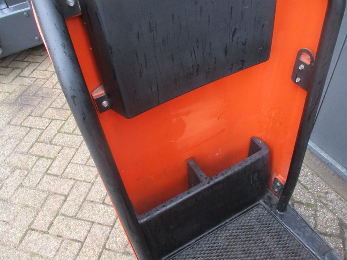 Refurbished 2015 BT LPE 200 - 1946