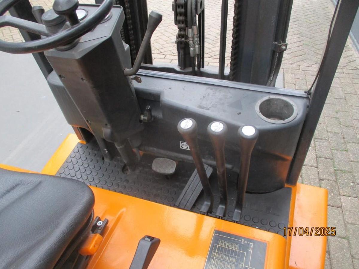 Refurbished 2002 STILL R 50-15