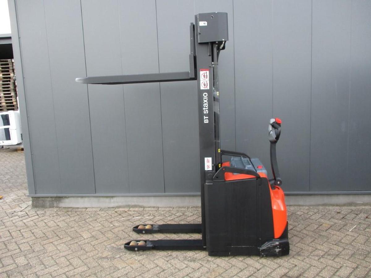 Refurbished 2018 TOYOTA SWE160 triplex - 2096