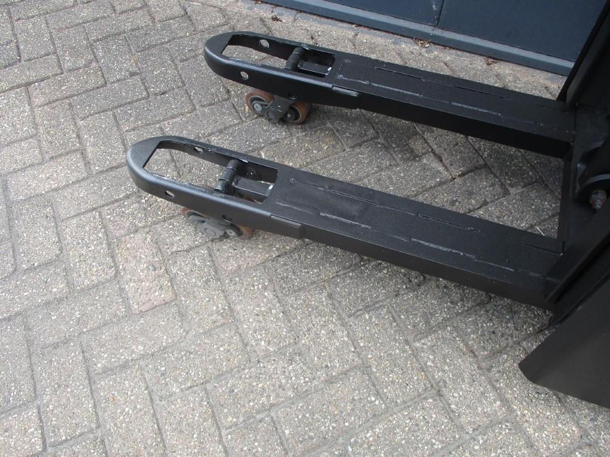 Refurbished 2016 TOYOTA BT SWE140L - 1500