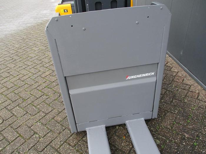 Refurbished 2016 Jungheinrich ECE 225 HP