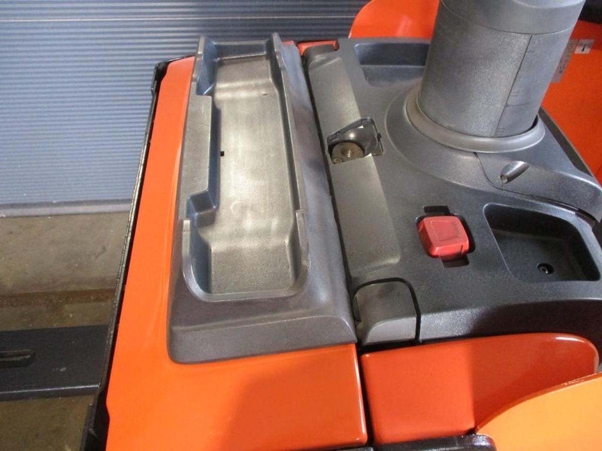 Refurbished 2020 TOYOTA LPE200 - 2452