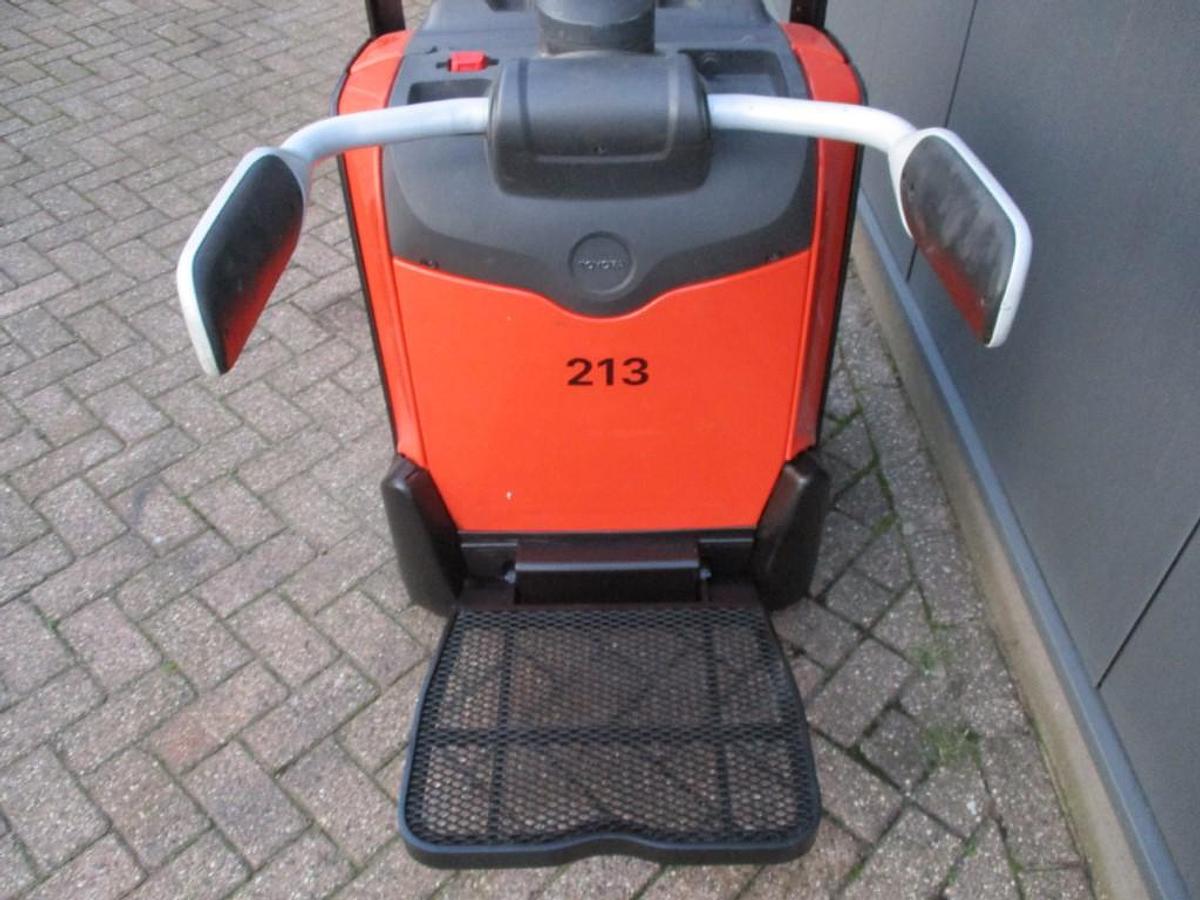 Refurbished 2017 TOYOTA LPE200 - 2095