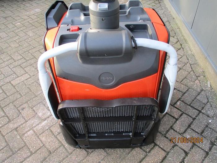 Refurbished 2018 TOYOTA LPE 200