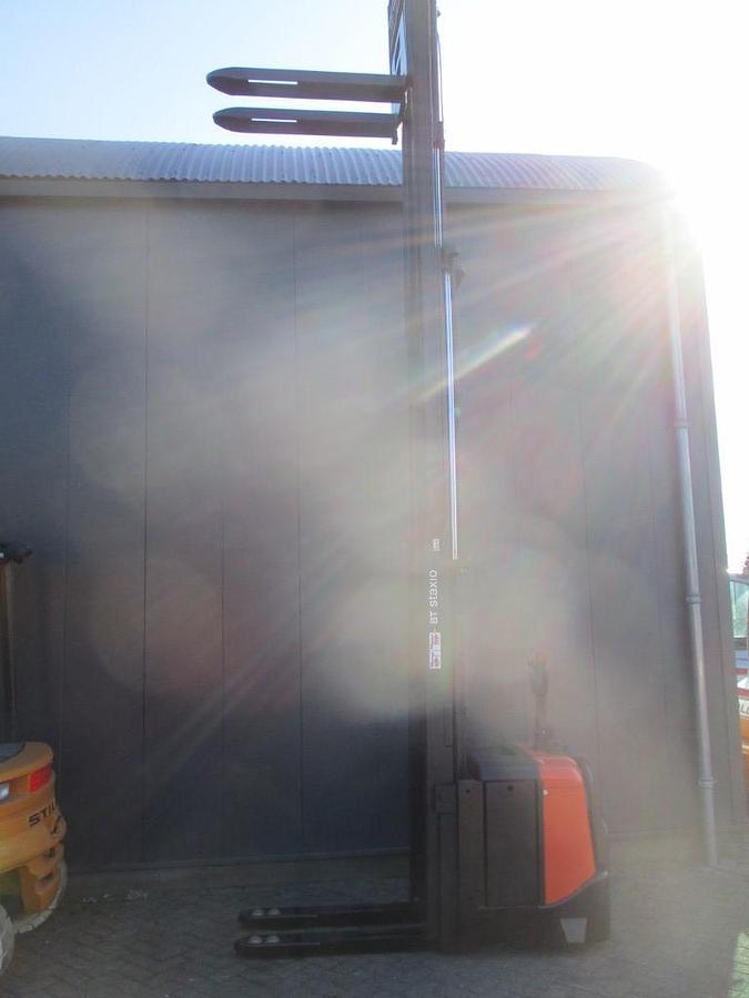 Refurbished 2011 BT SPE 160L - 1846