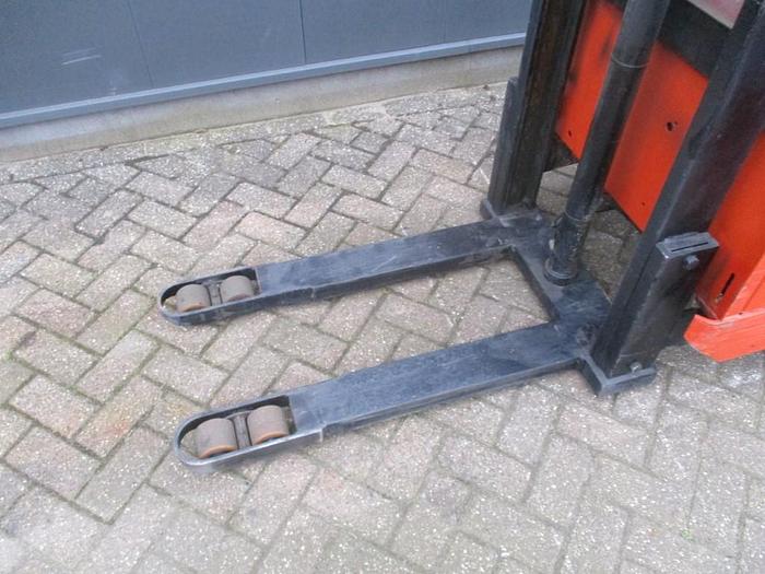 Refurbished 1995 BT LSV 1000 - 1826