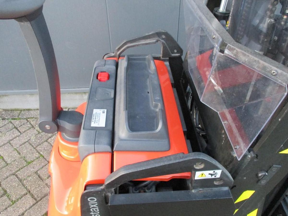 Refurbished 2017 TOYOTA SWE120XR