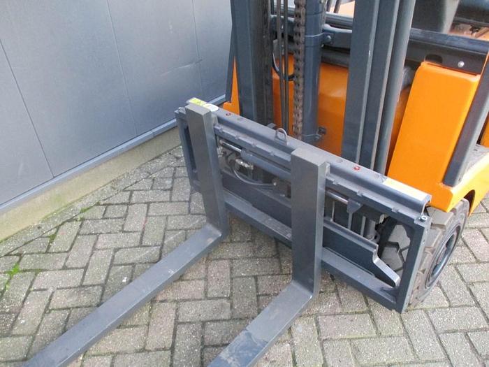 Refurbished 2003 STILL R 50-15