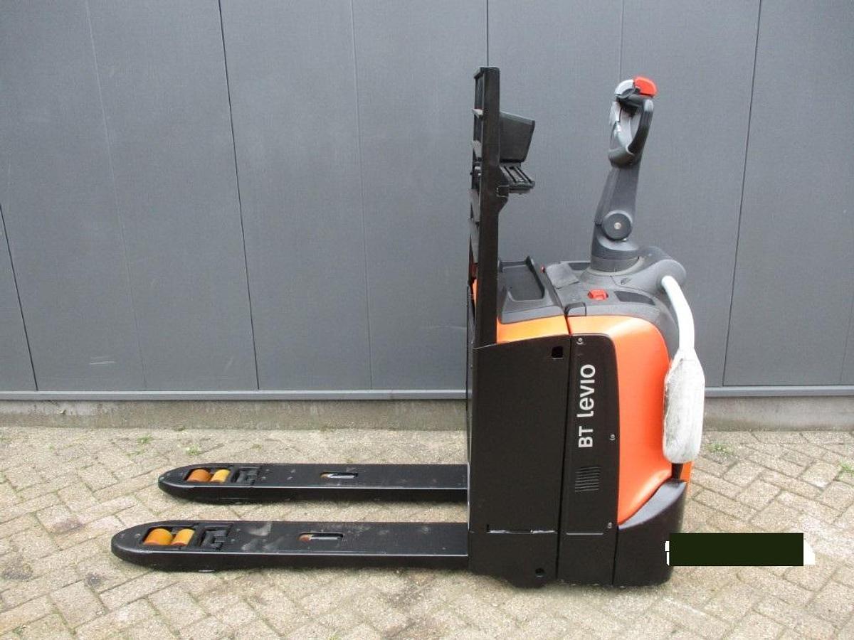 Refurbished 2019 TOYOTA LPE 200 2056