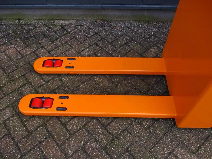 Used 2006 STILL EGU 30 - 1477