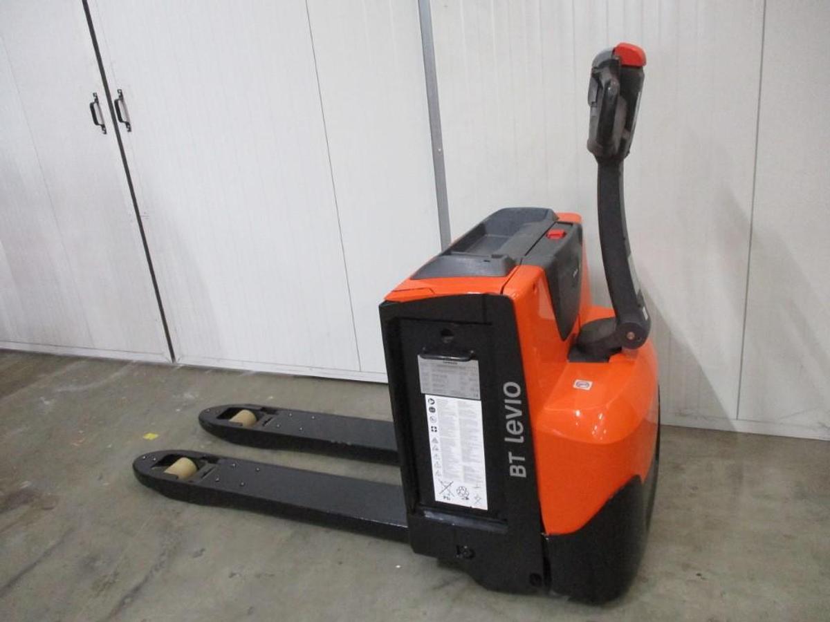 Refurbished 2021 TOYOTA LWE200 - 584