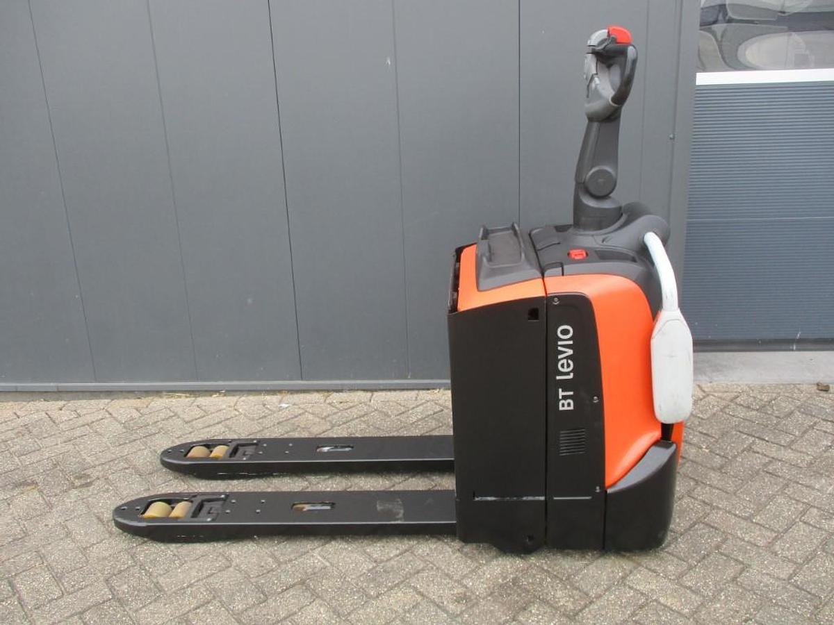 Refurbished 2016 TOYOTA BT LPE200 - 2365