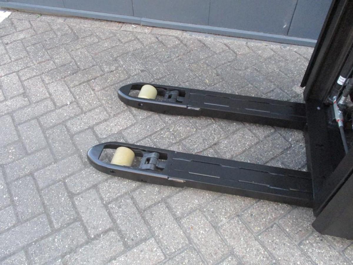 Refurbished 2023 TOYOTA SWE140L - 1199