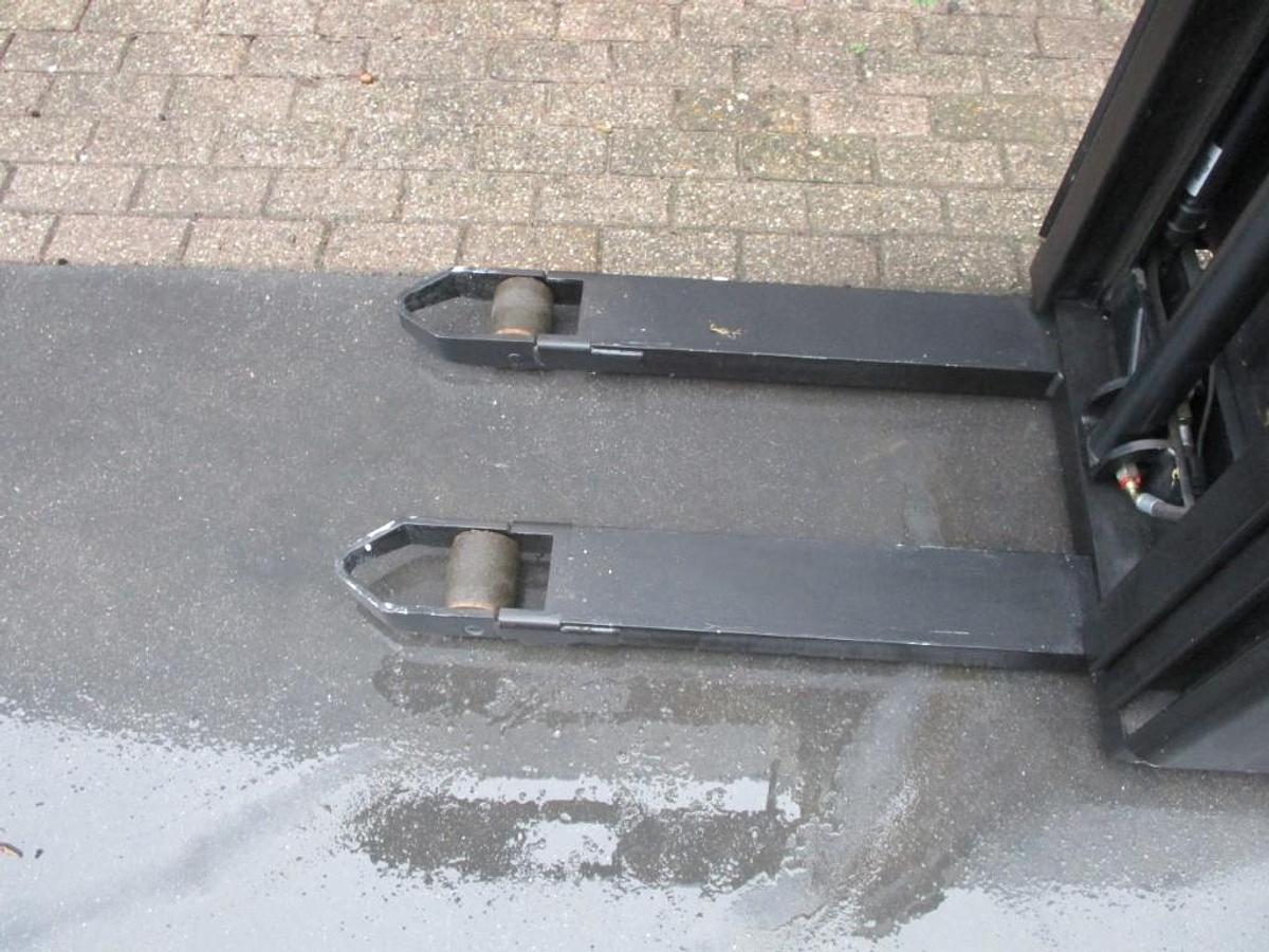 Refurbished 2012 TOYOTA BT SWE120 - 842