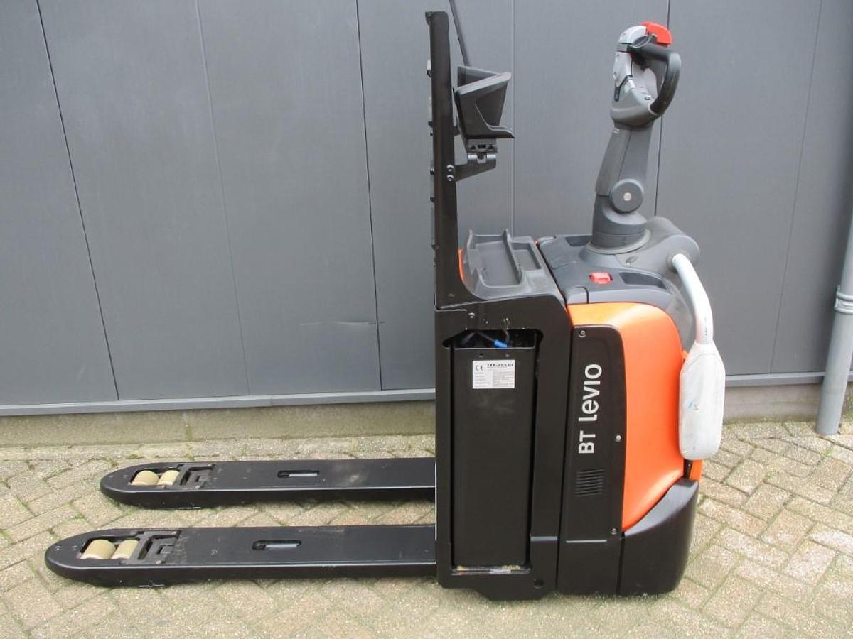 Refurbished 2020 TOYOTA LPE200 - 1778