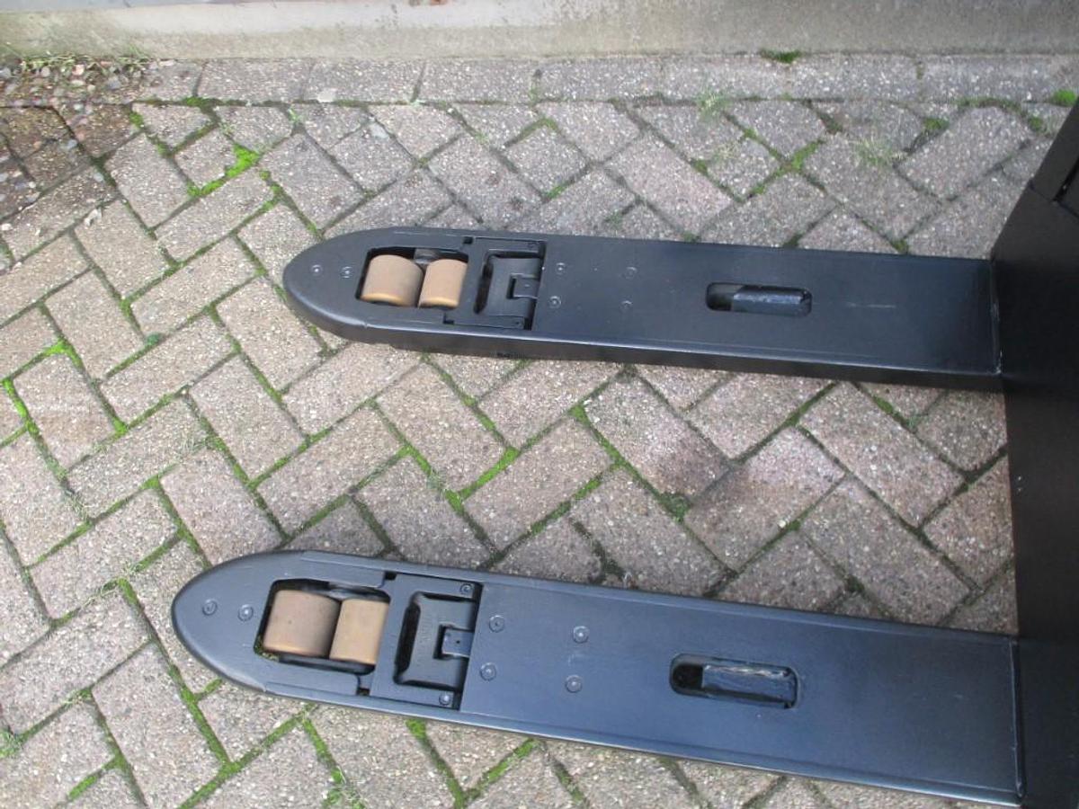 Refurbished 2018 TOYOTA LPE250 - 2446