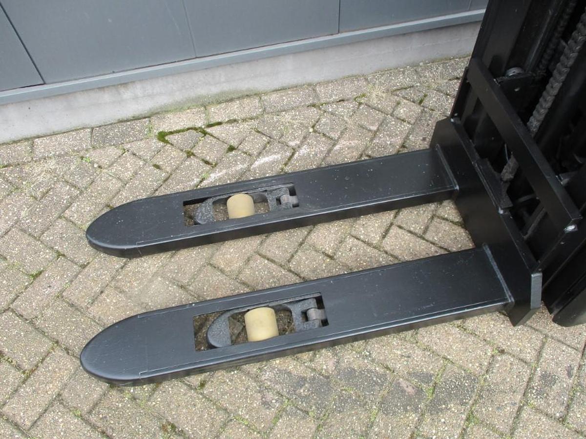 Refurbished 2013 CESAB S212L - 924