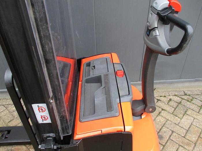 Used 2016 BT SWE120L