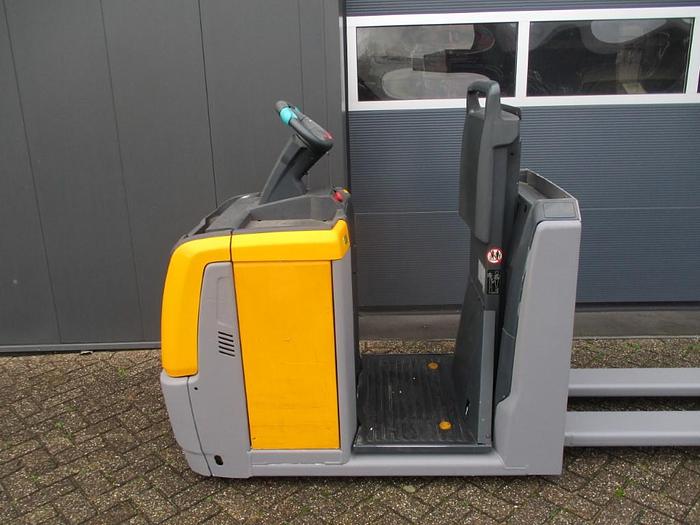 Refurbished 2016 Jungheinrich ECE 225 HP - 2471