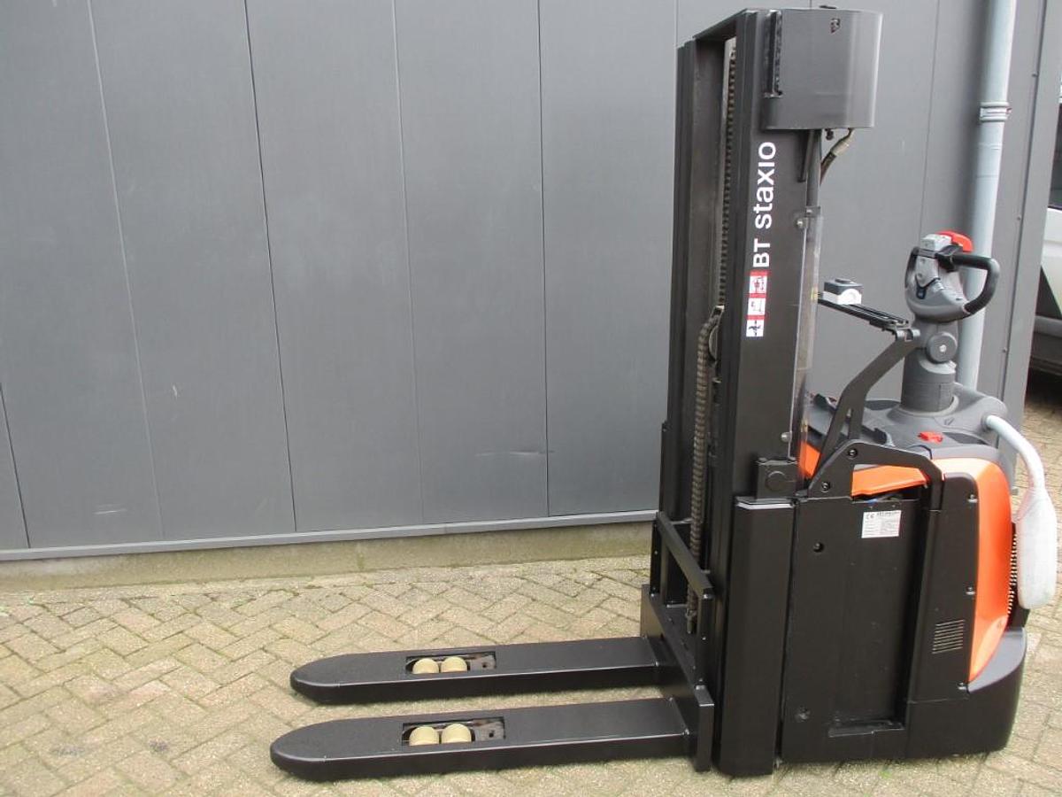 Refurbished 2019 TOYOTA SWE140L triplex - 2161