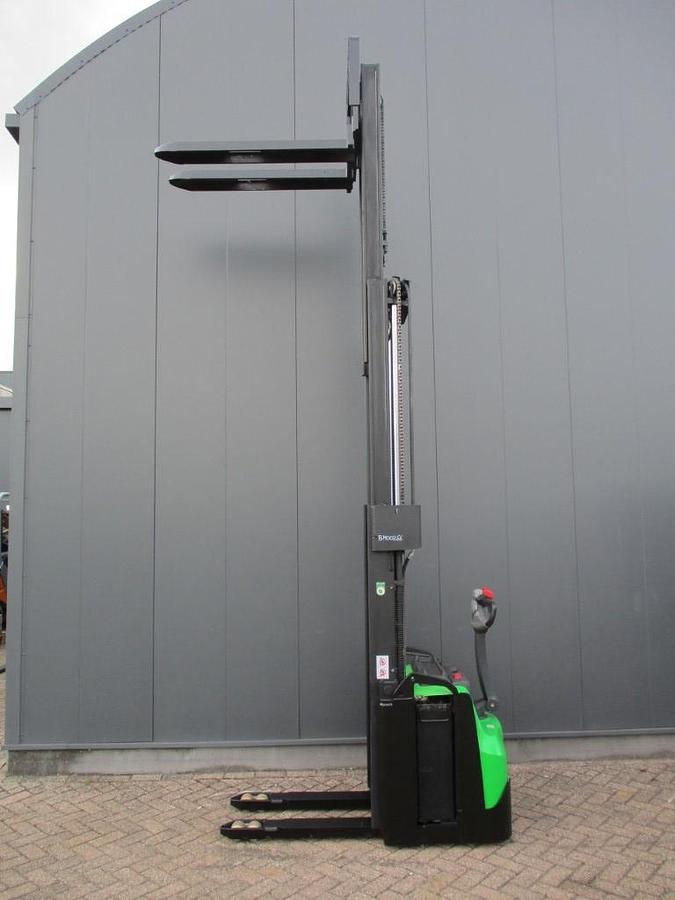 Refurbished 2018 CESAB S215 triplex - 2290
