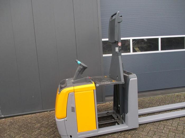 Refurbished 2016 Jungheinrich ECE 225 HP