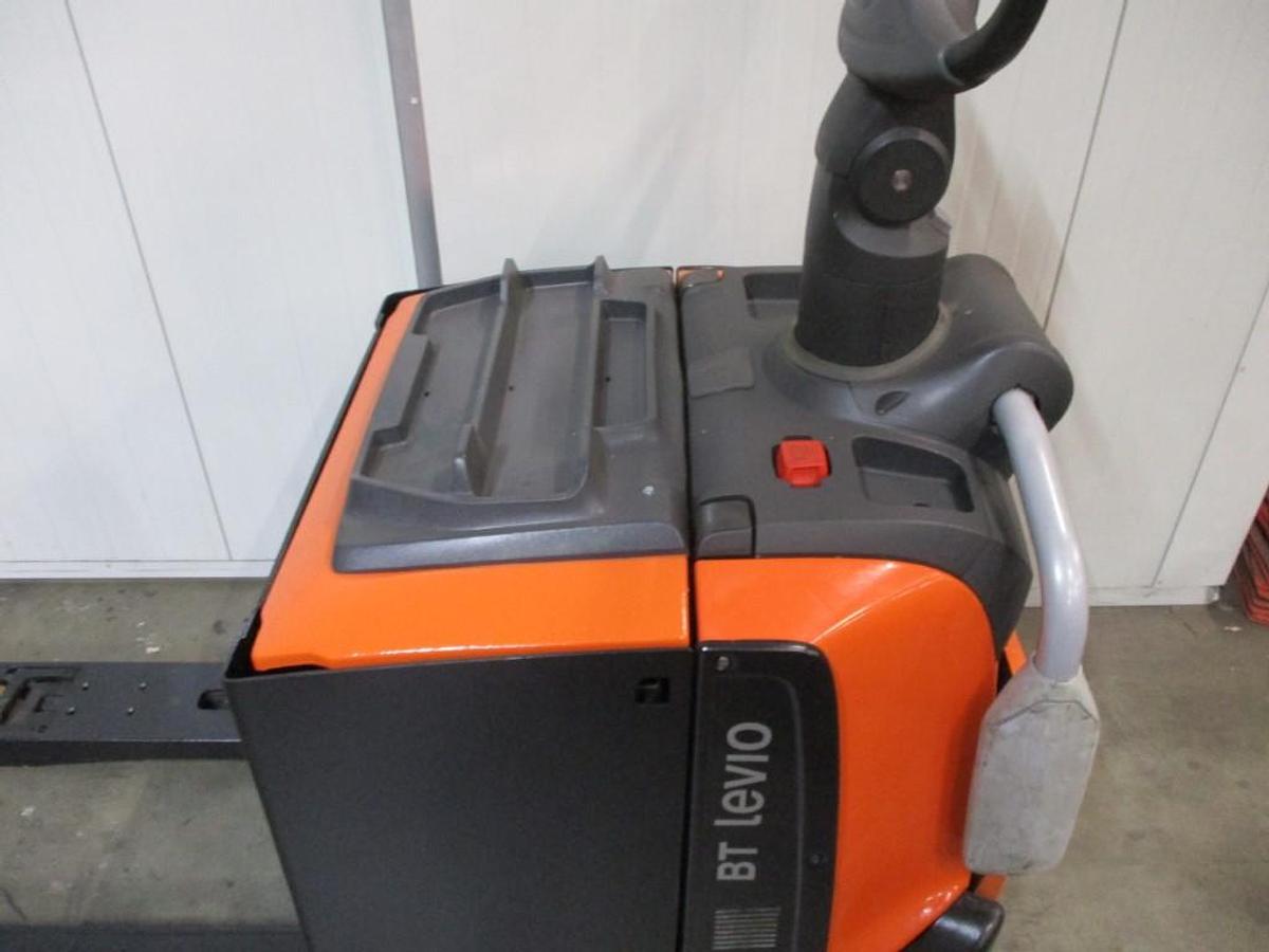 Refurbished 2016 TOYOTA BT LPE200 - 2484