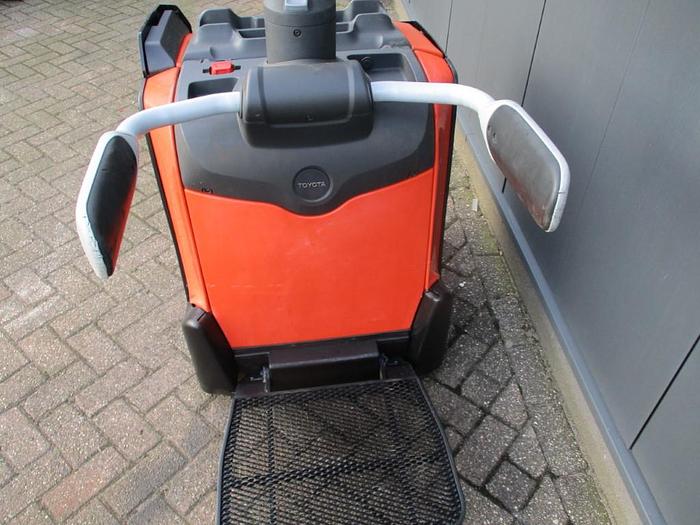 Refurbished 2018 TOYOTA LPE 200 - 2309