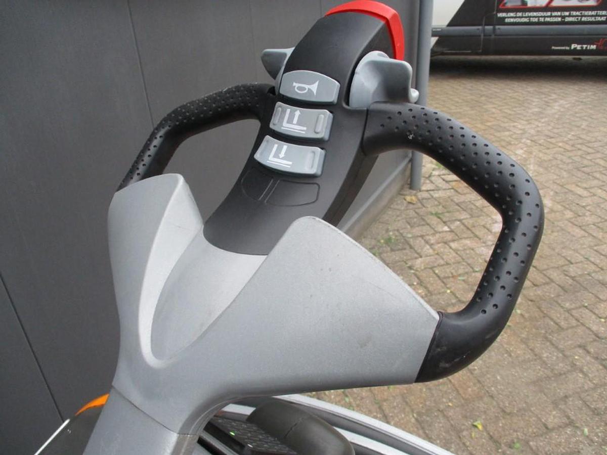 Refurbished 2013 STILL EXU-SF20